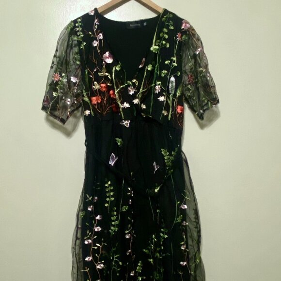 Floral Embroidered Tulle Midi Dress - Picture 4 of 6